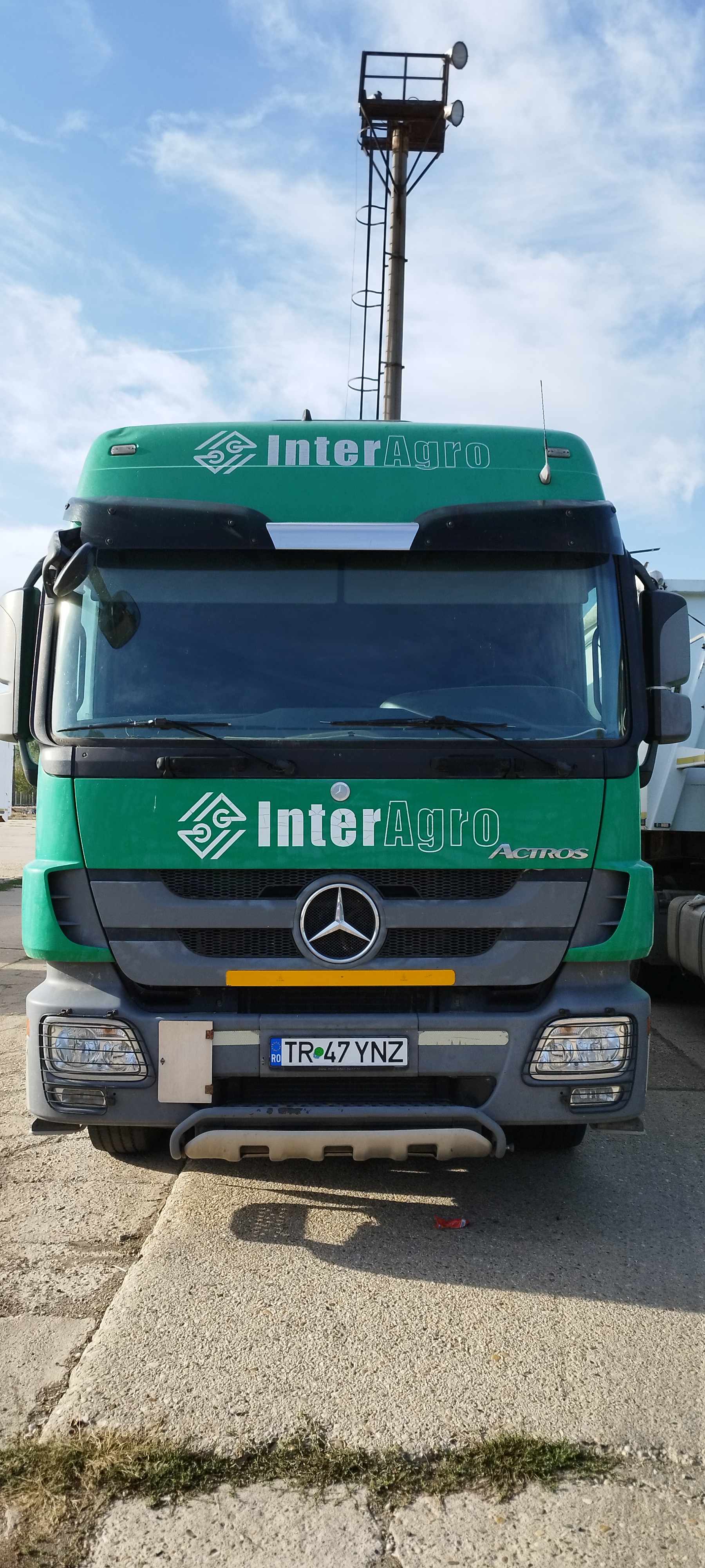 AUTOTRACTOR MERCEDES ACTROS 3 1841, TR47YNZ       