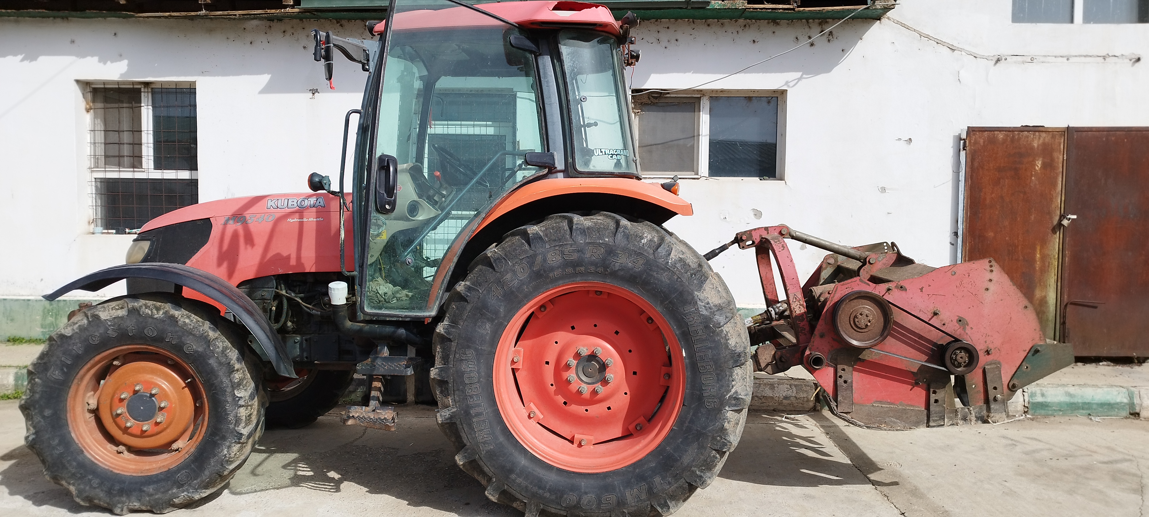 TRACTOR KUBOTA M9540                              