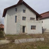 Residential property located in Dolj County, Malu Mare village Preajba village T80 P 18 and 19 ”consisting of 17 plots of land with a surface area of ​​4,828 sq m.
