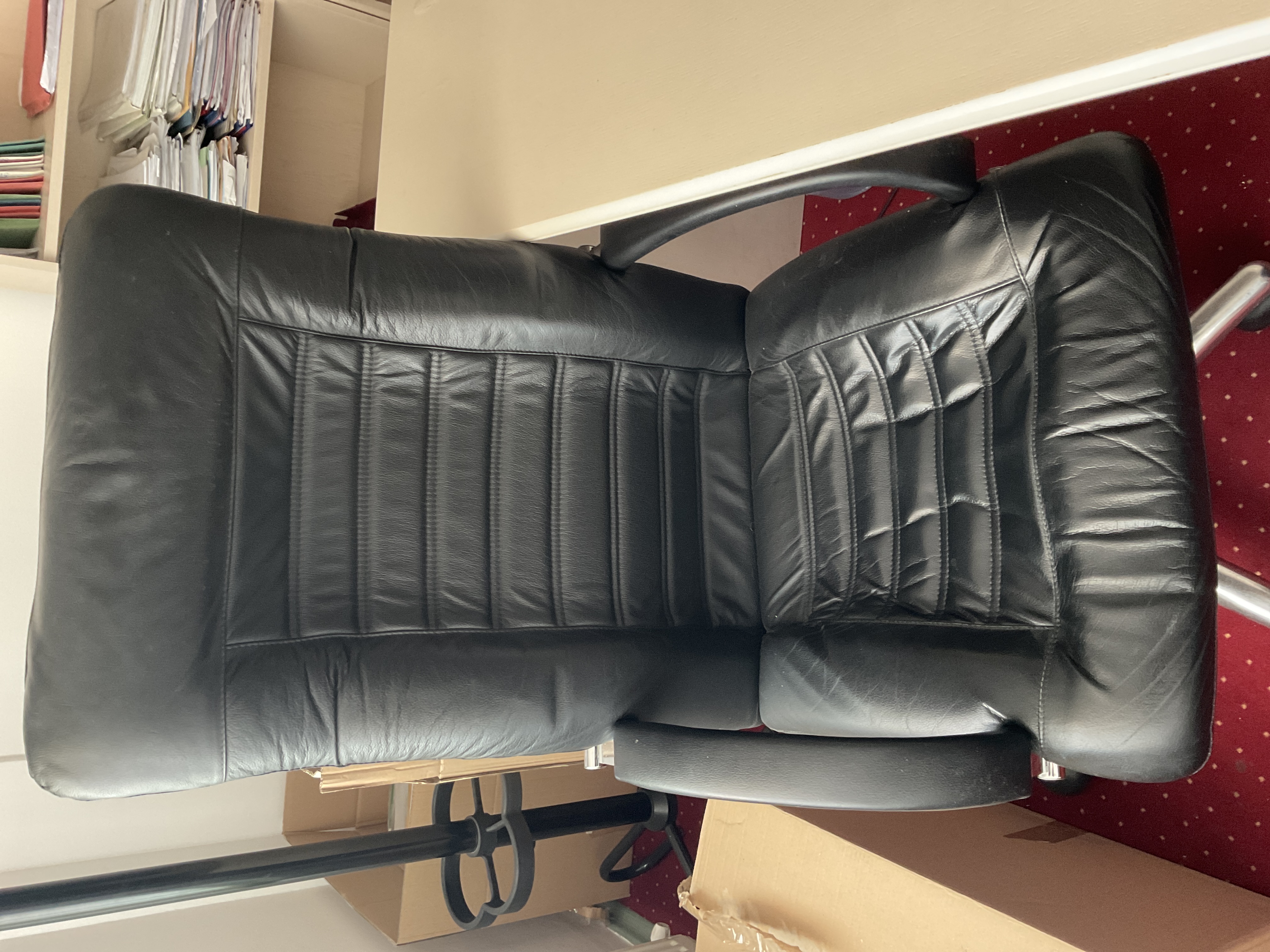 Pachet bunuri mobile (mobilier, birotică), locație sediu București