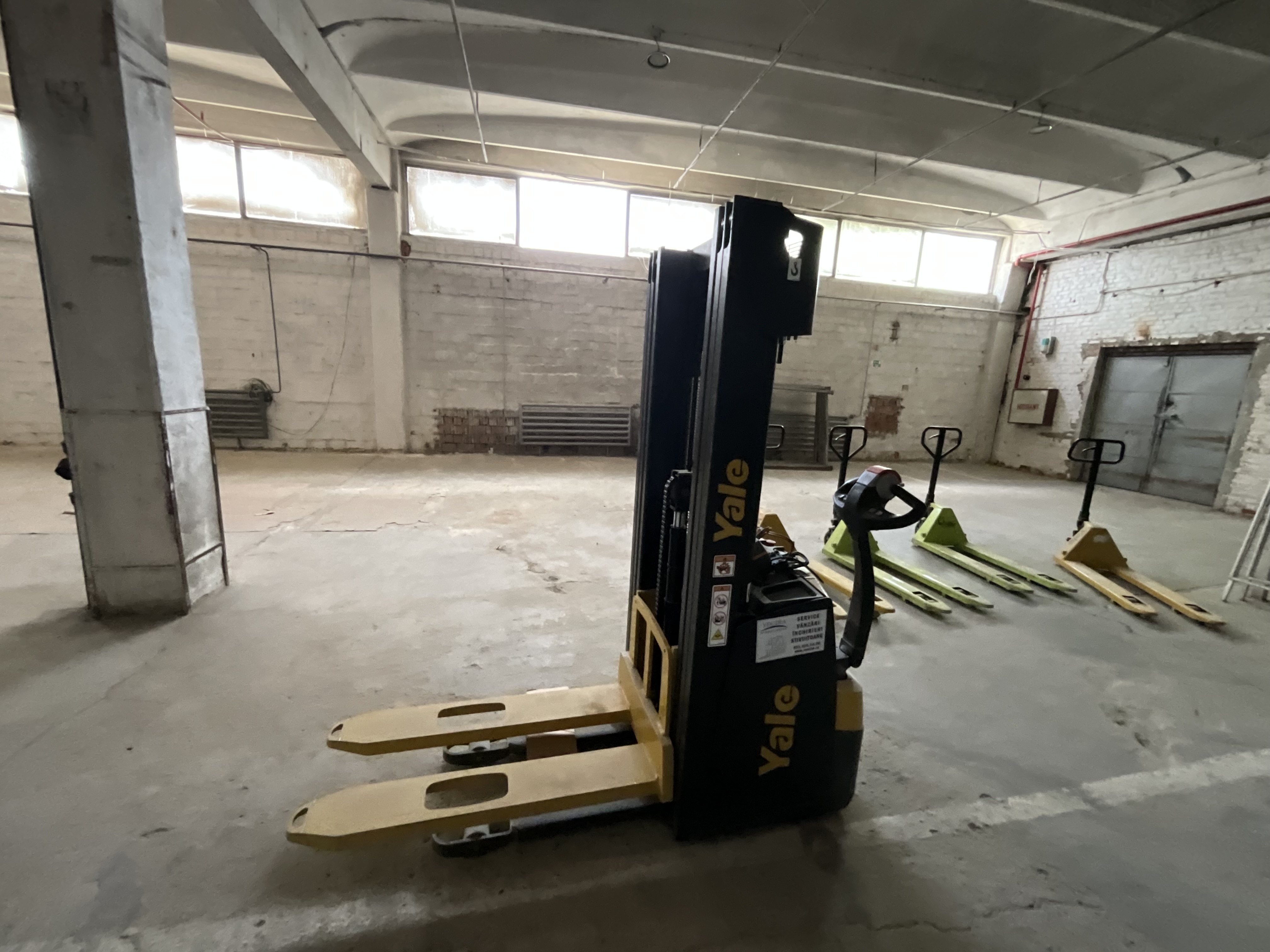 Pachet Auto și echipamente