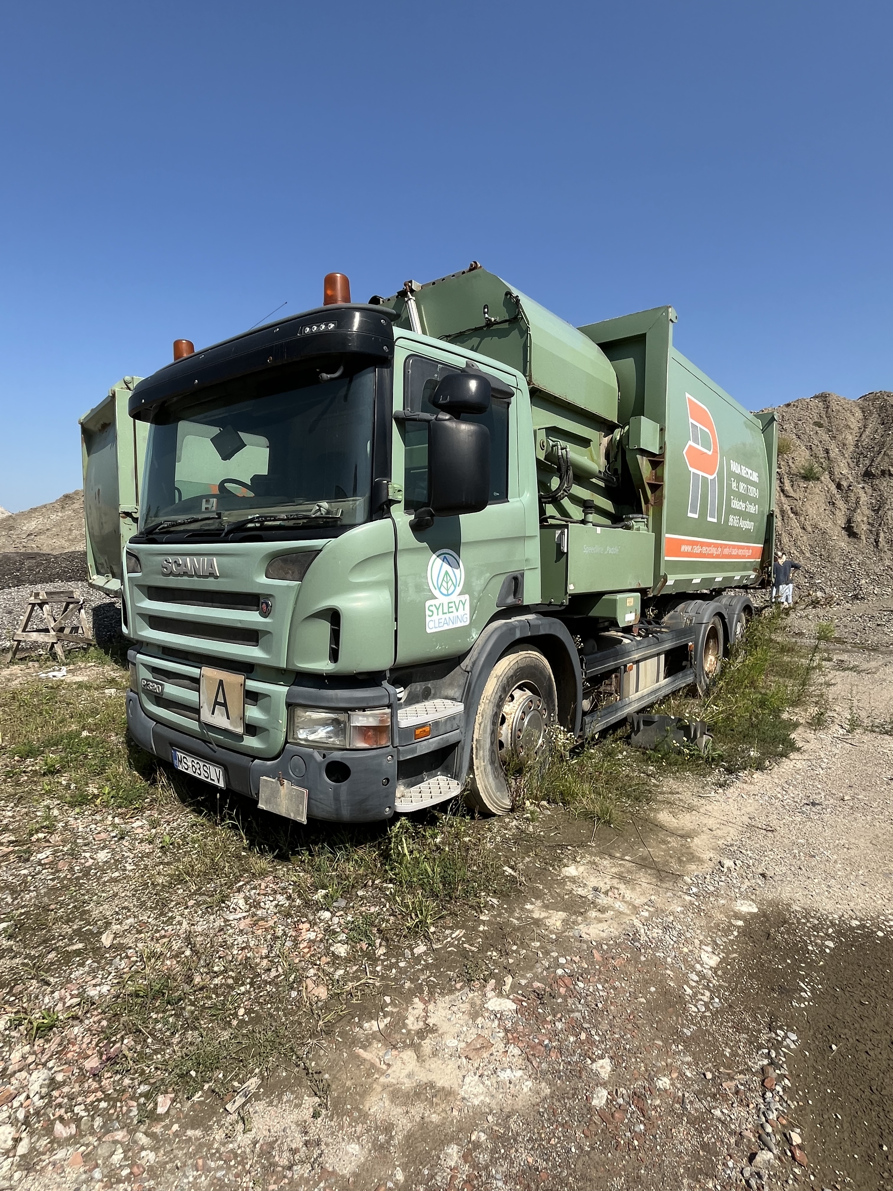 AUTO SPECIAL SCANIA MS-63-SLV