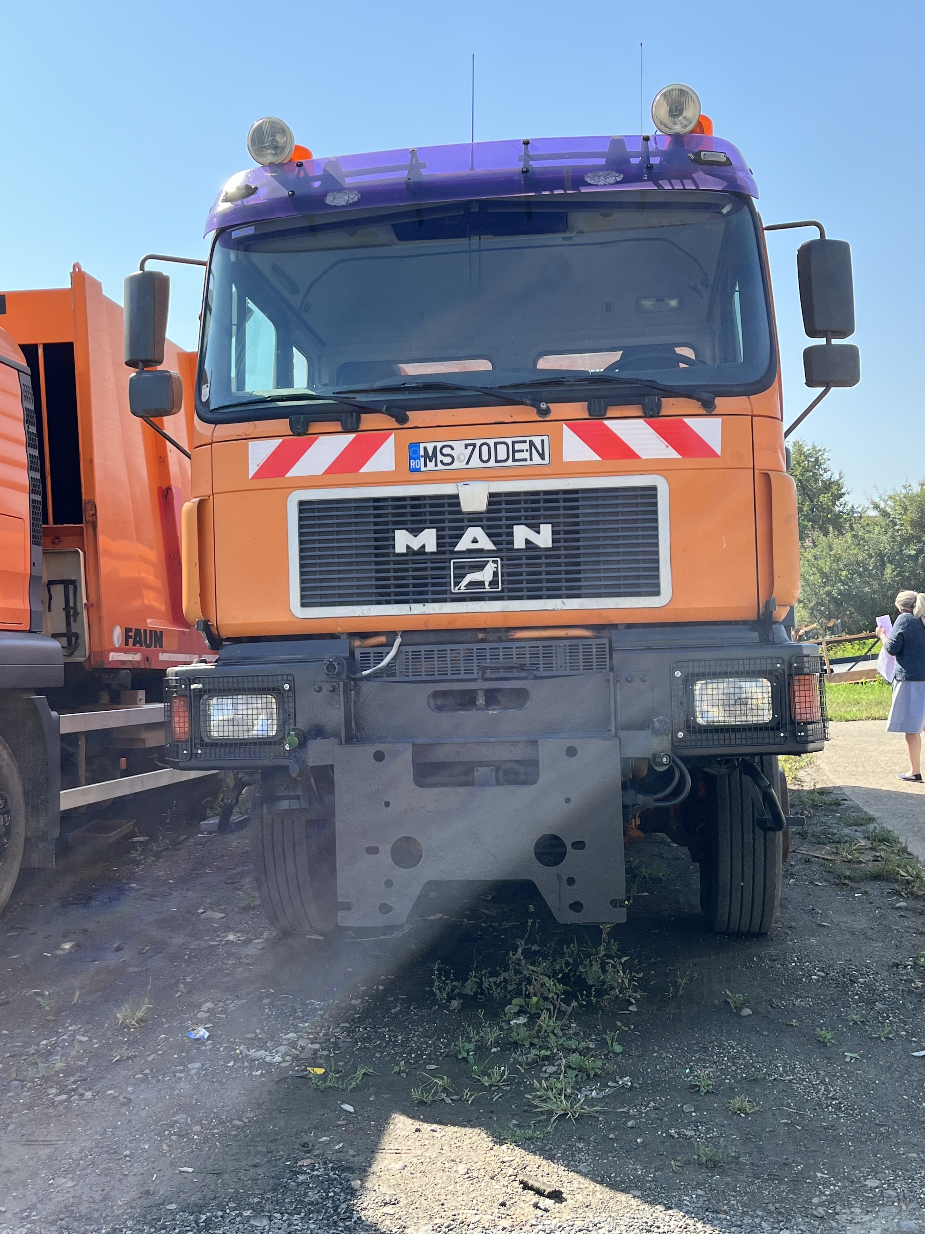 MASINA DE DEZAPEZIRE MS 70 DEN