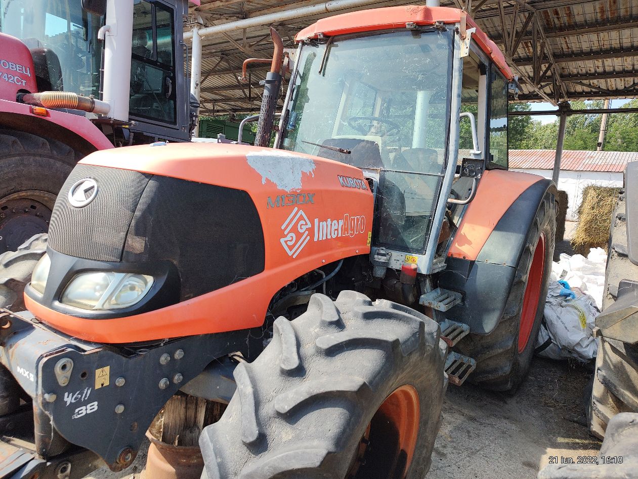 TRACTOR KUBOTA M130X                              