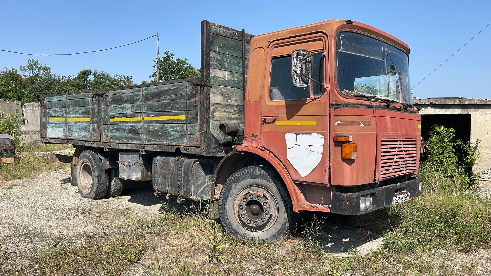 AUTOCAMION ROMAN SB18SIN