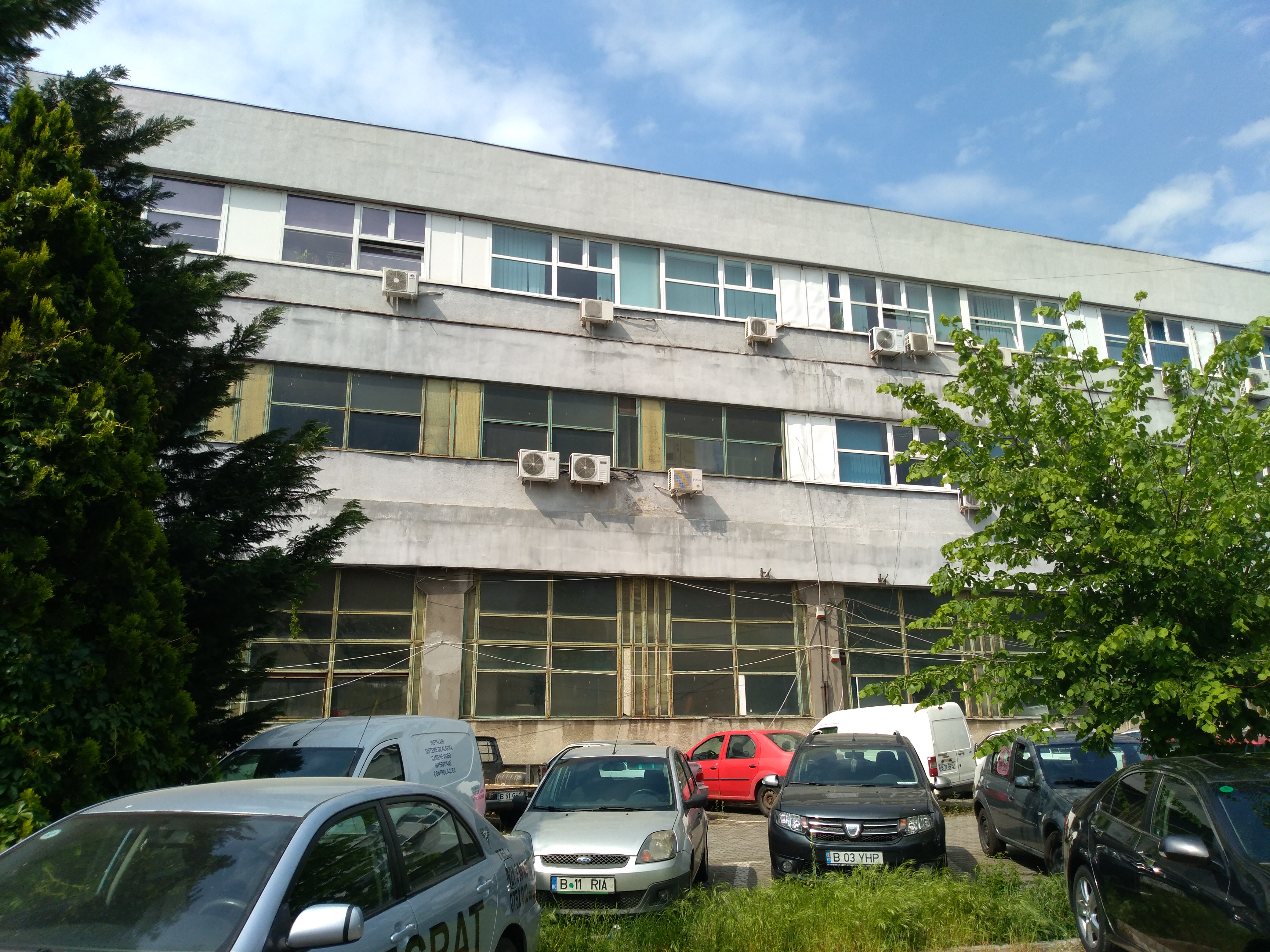 Industrial and office property in Bucharest, 14 Cutitul de Argint street, district 4, Bucharest