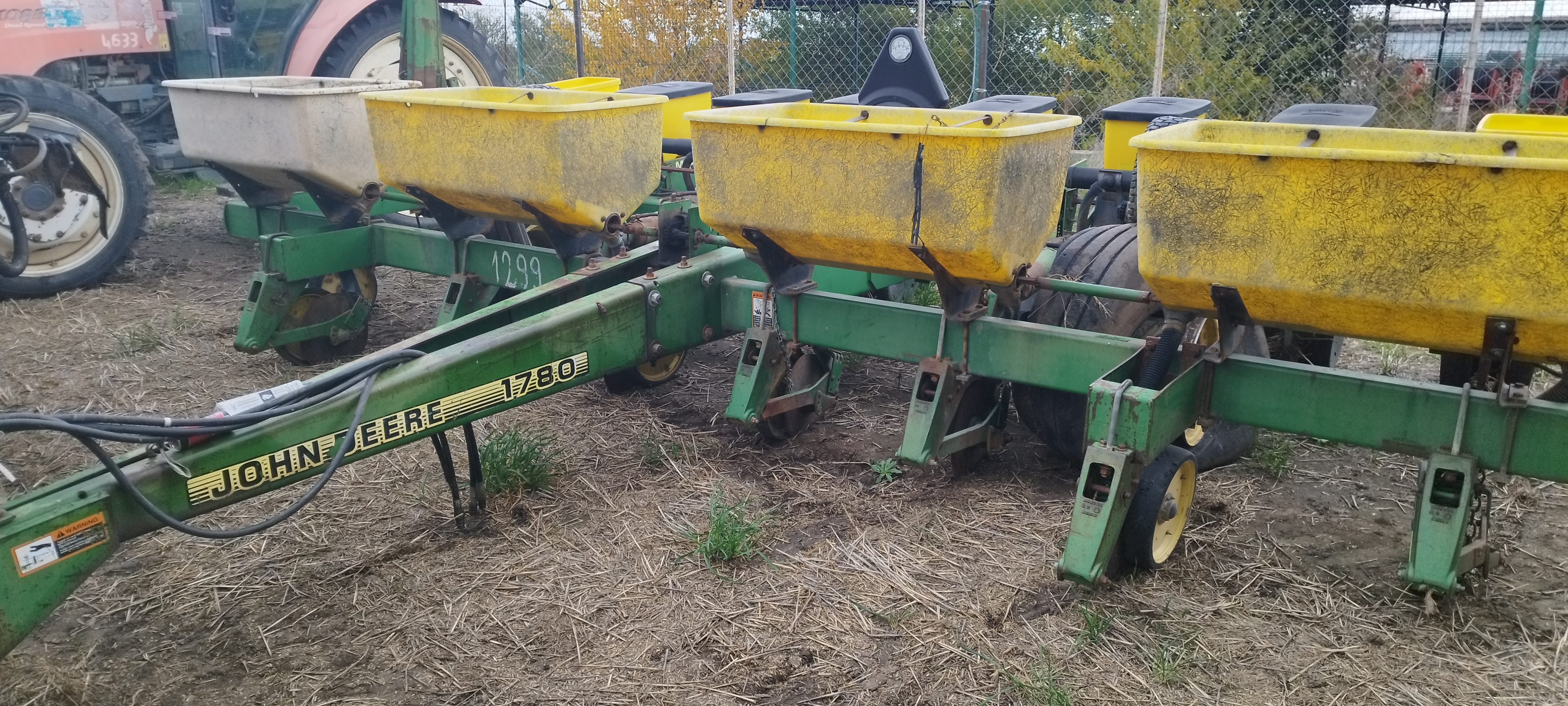 SEMANATOARE PRASITOARE JOHN DEERE 1780