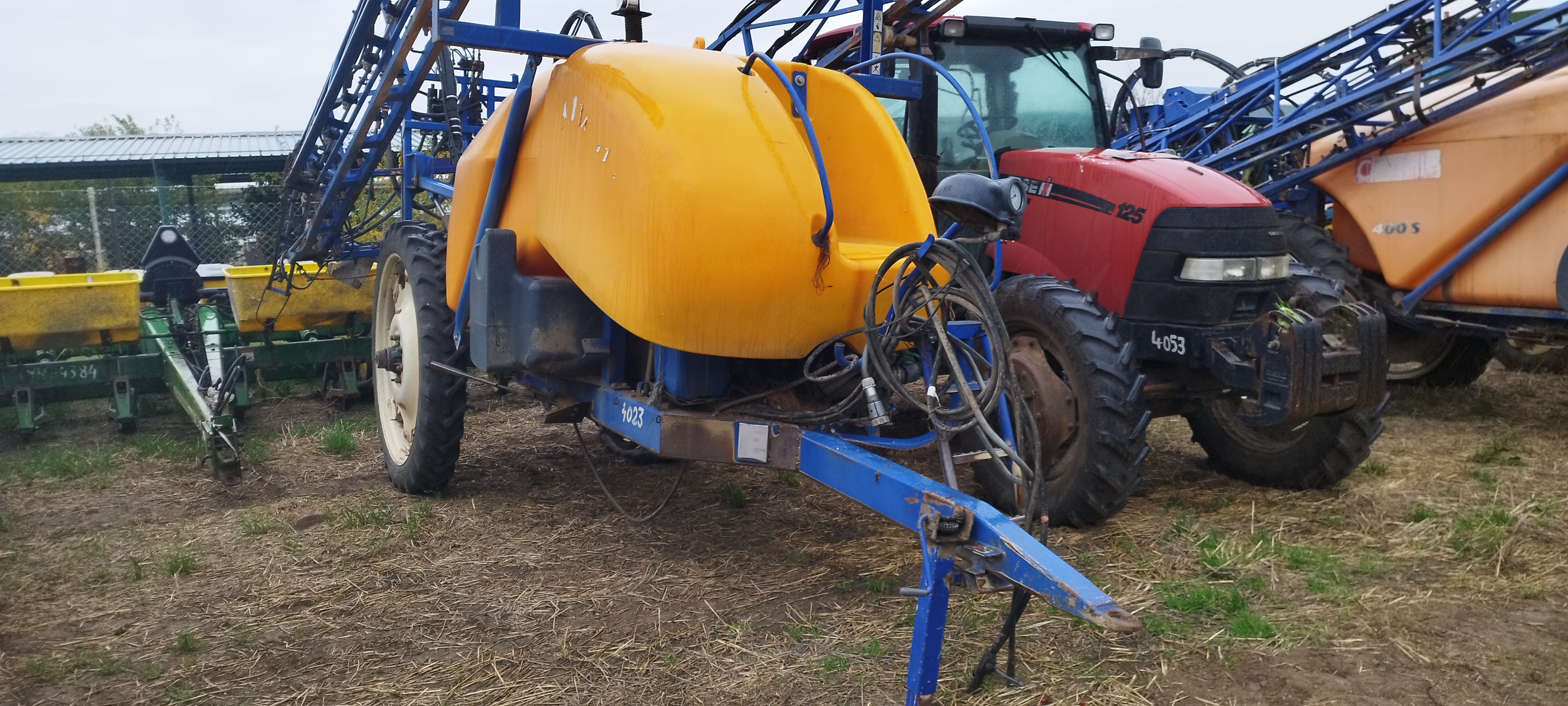 MASINA DE IERBICIDAT CARUELLE OLIMPIA 2700