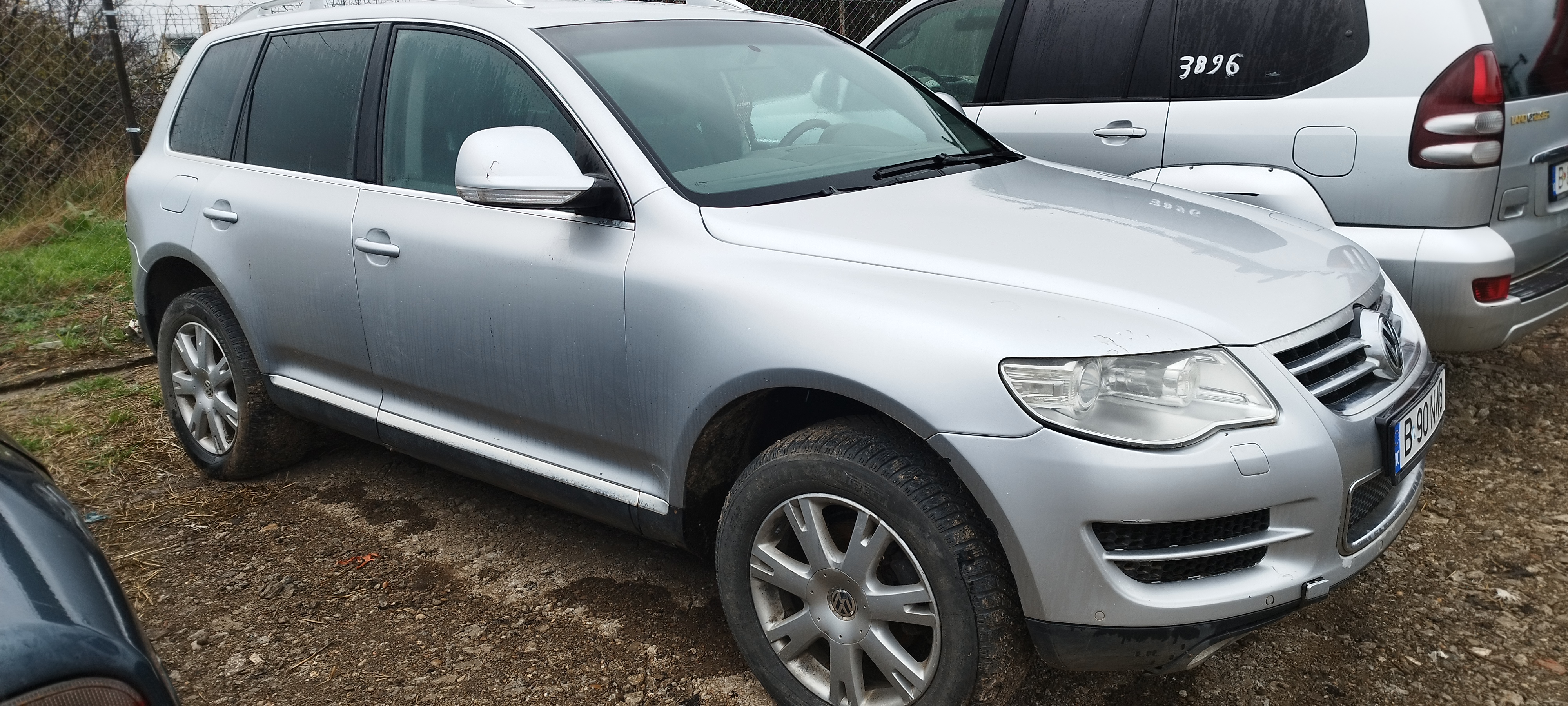 AUTOTURISM WV TOUAREG B90NWB