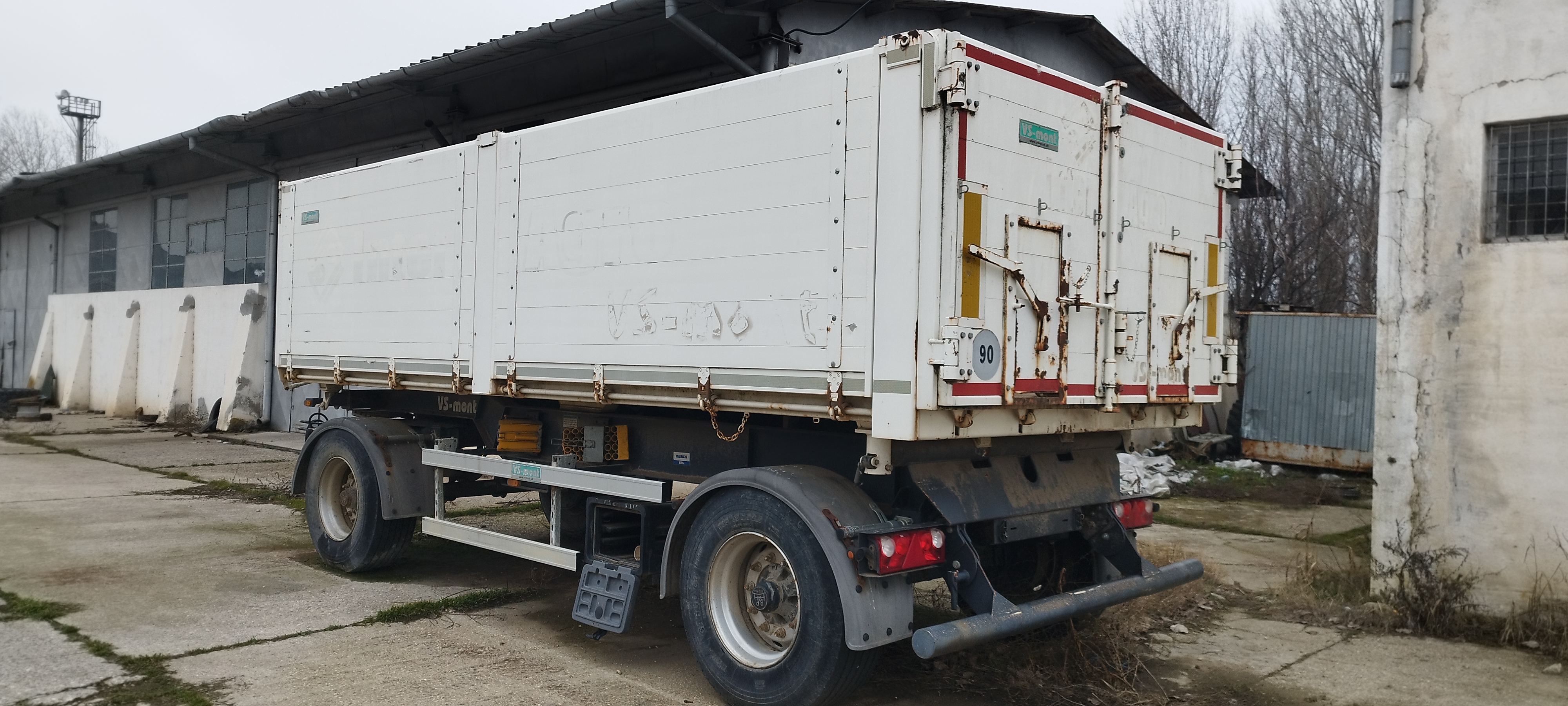 REMORCA BASCULABILA VS MONT TR84YNZ