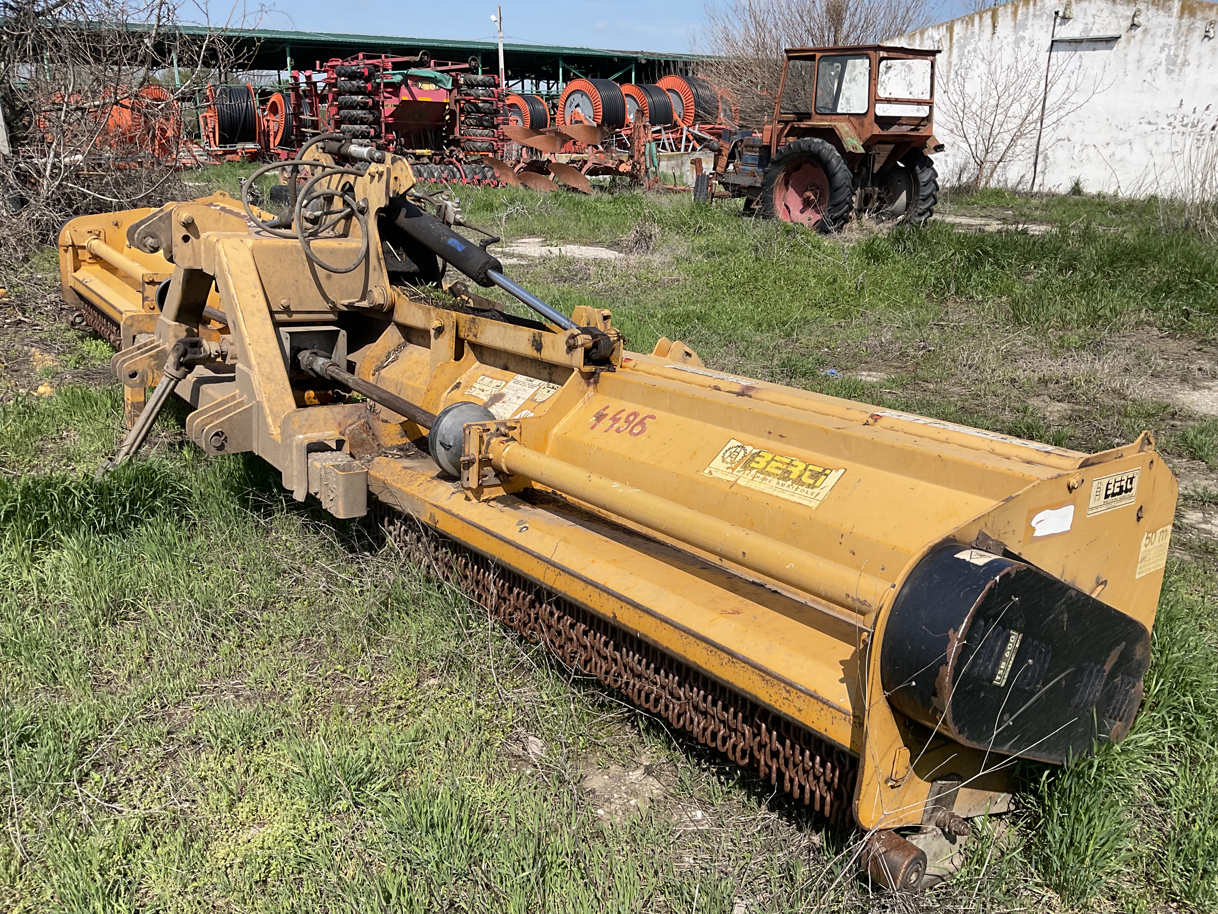 MASINA TOCAT RESTURI VEGETALE