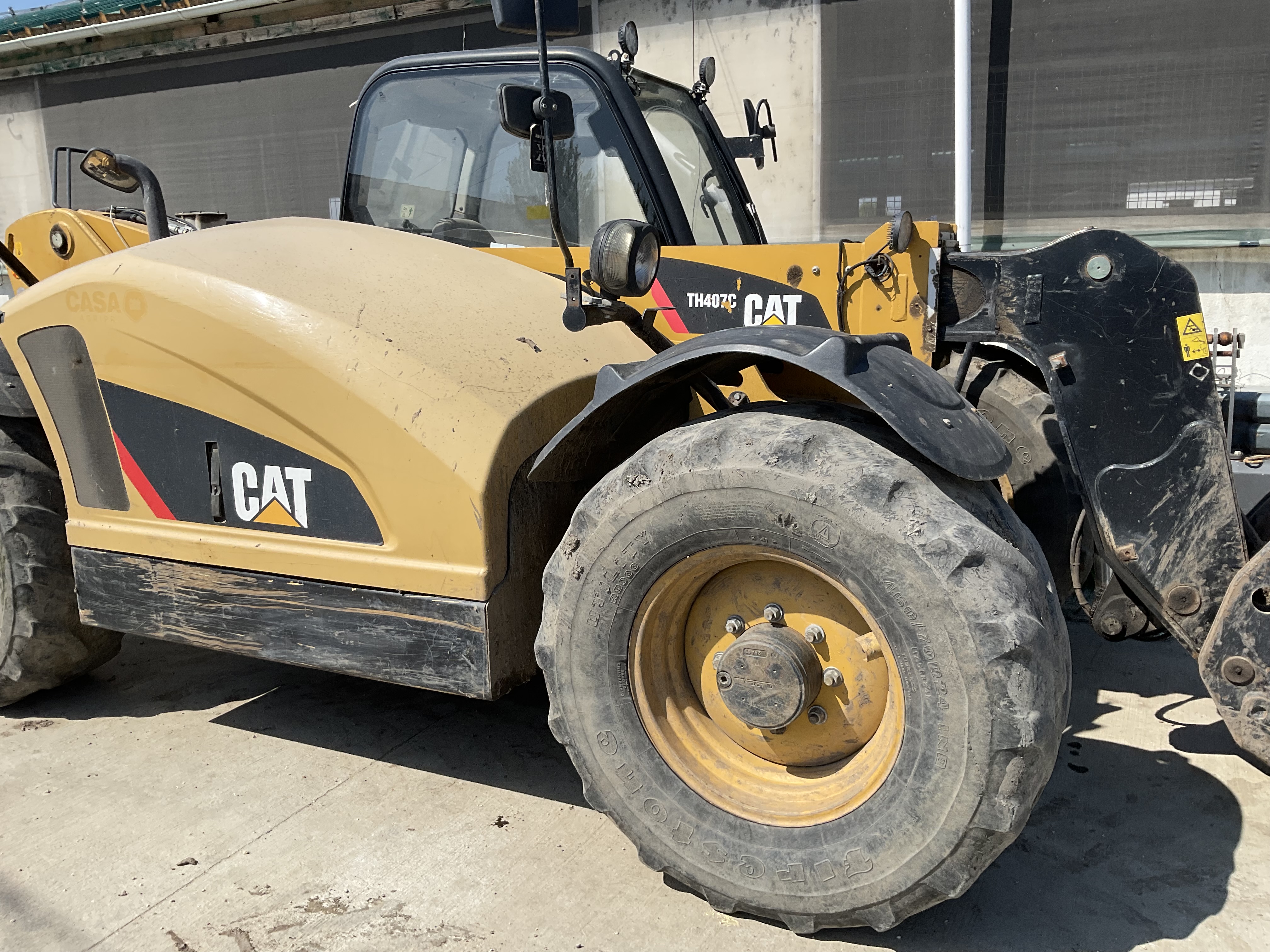 INCARCATOR TELESCOPIC CATERPILAR Tip TH407C