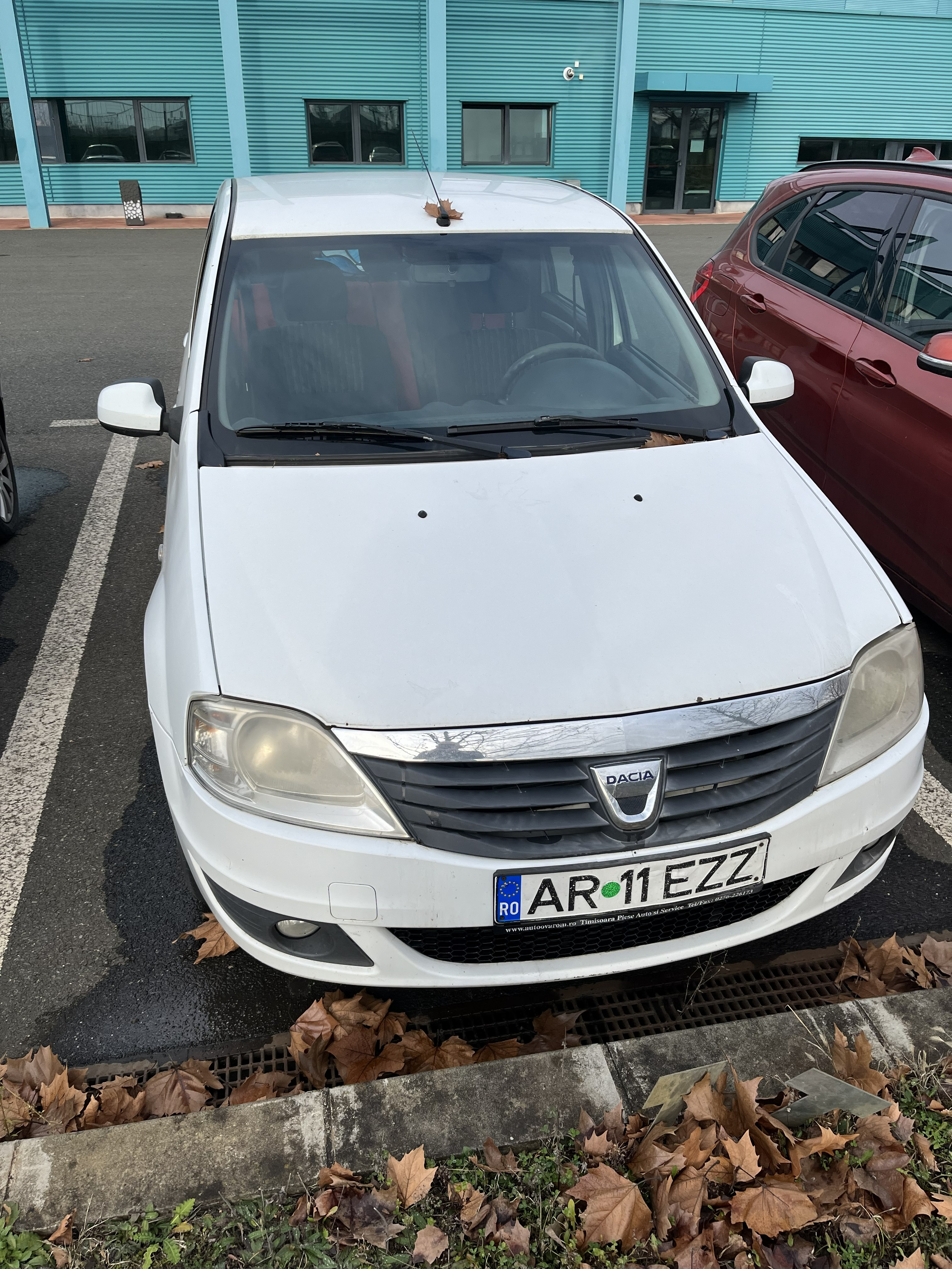 DACIA LOGAN LAUREATE-AR-11-EZZ