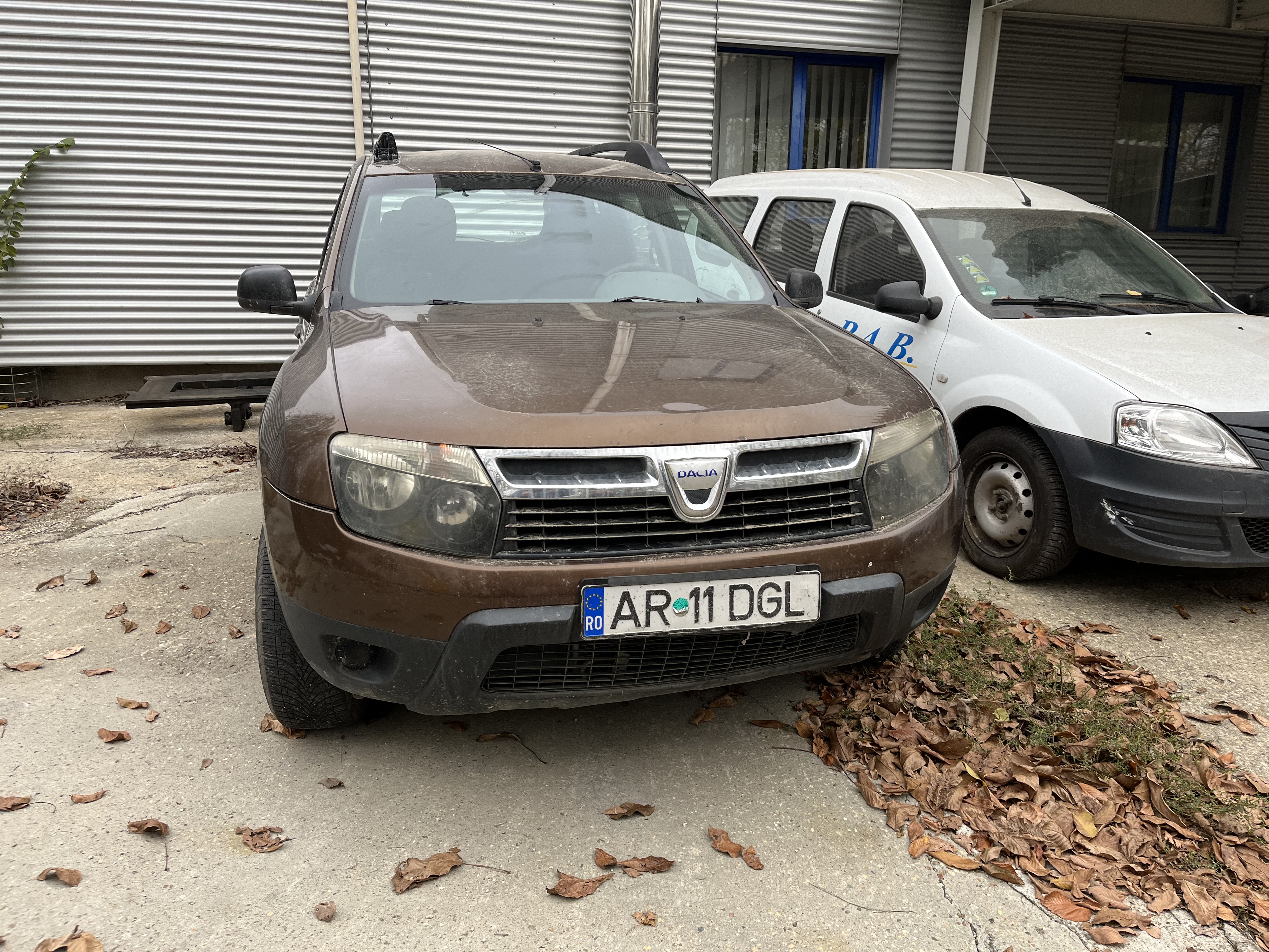 DACIA DUSTER LAUREATE 4 X 4-AR-11-DGL