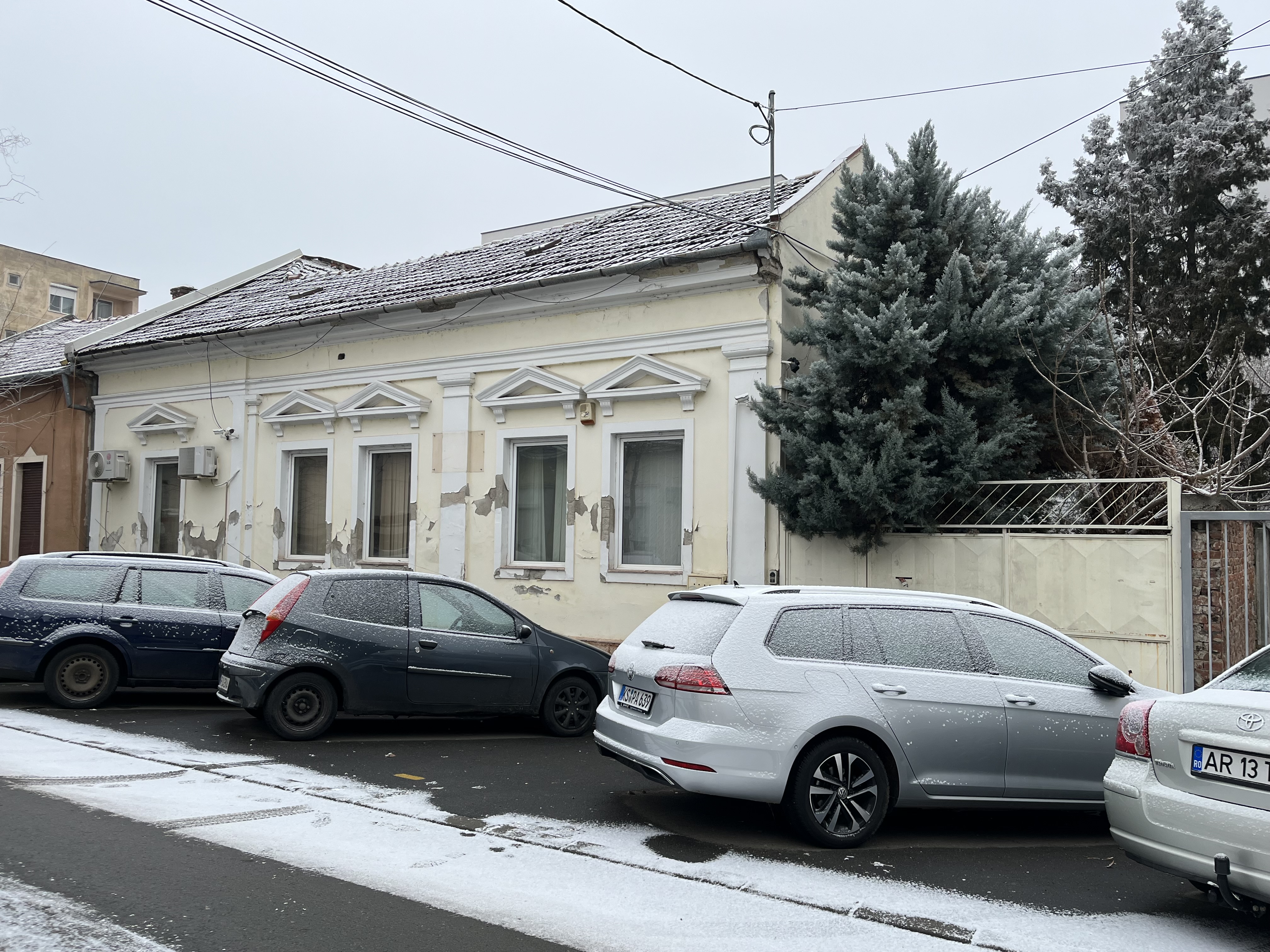 Casa + teren pe str.Iustin Marsieu, nr.8, Arad