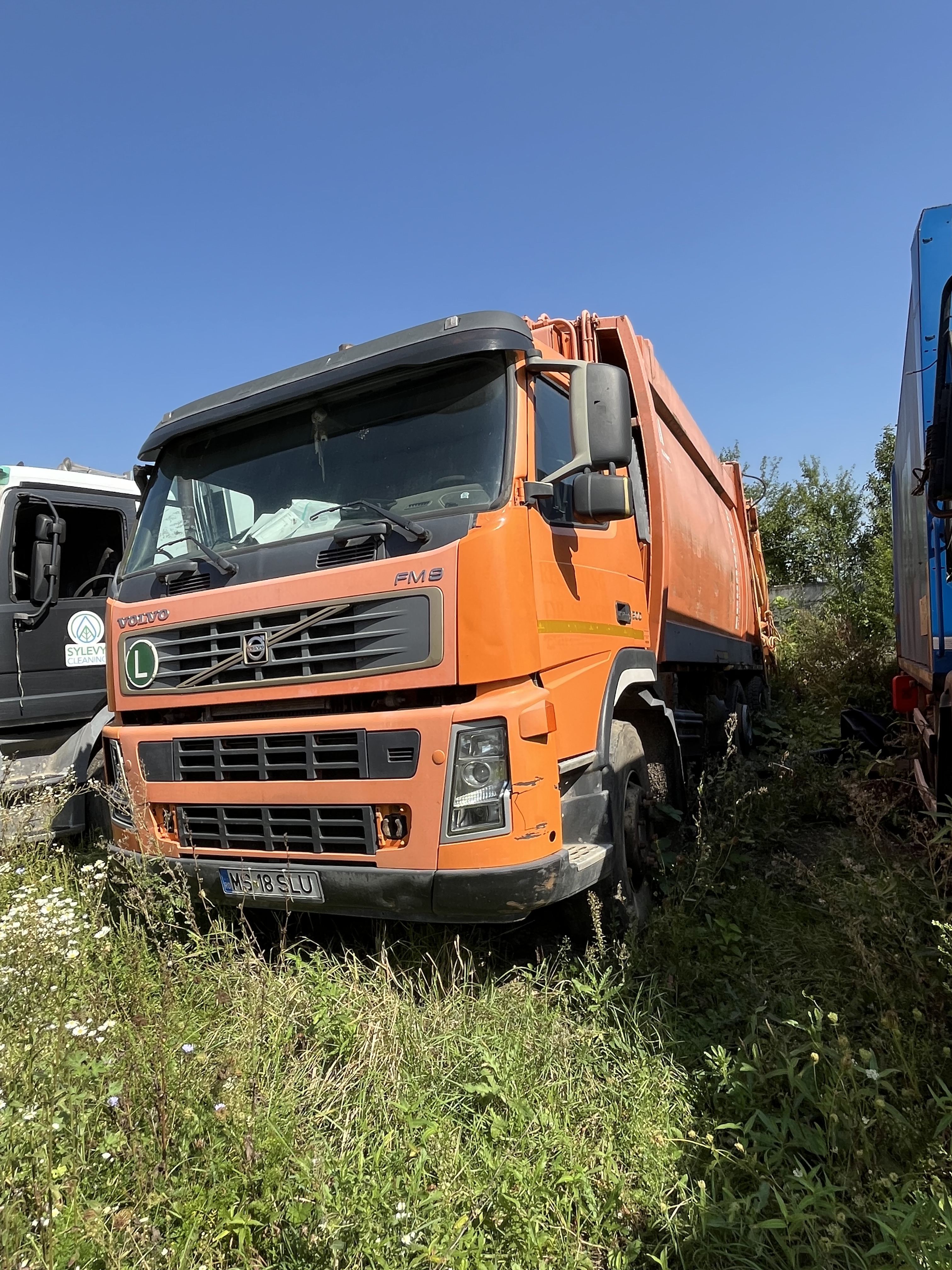 AUTOGUNOIERA VOLVO MS-18-SLU