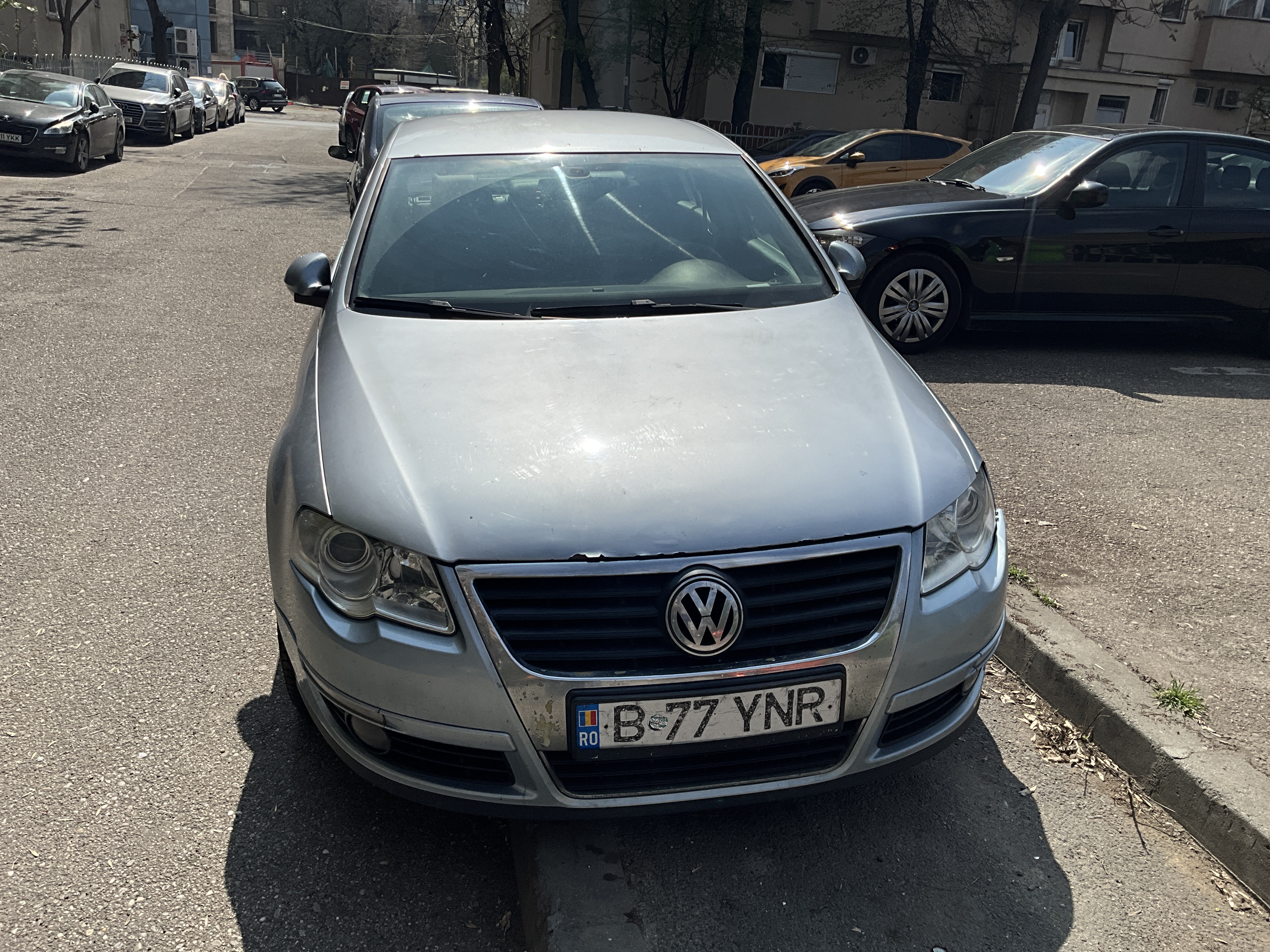 AUTO VOLKSWAGEN PASSAT 1,9 TDI  B77YNR
