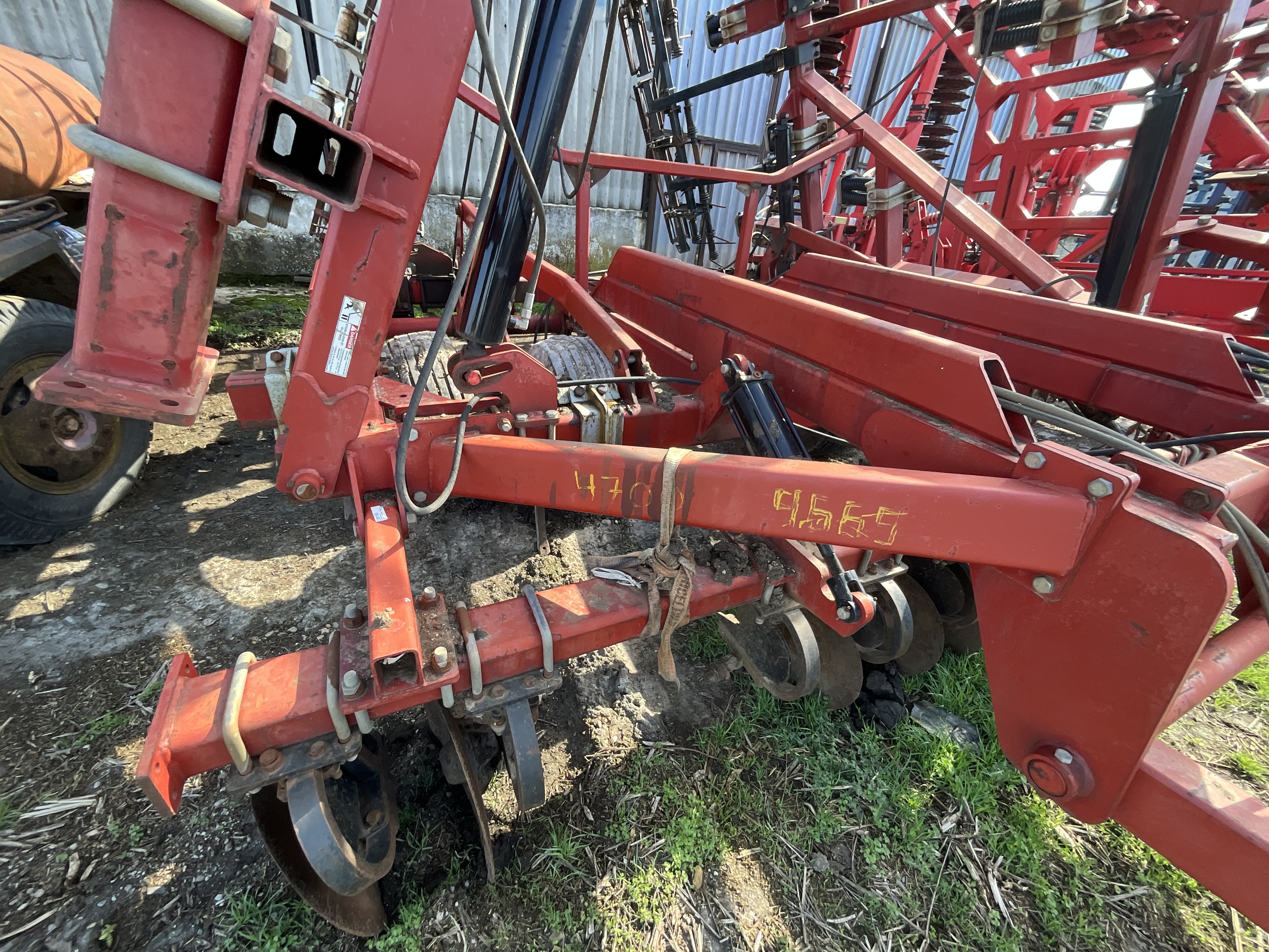 DEZMIRISTITOR AMYTY WIL RICH 657 DCR RIPPER 33/103